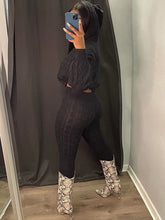 Crop-Top mit Kapuze und Zopfmuster und Kordelzug & lange Hose